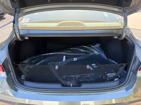 New 2026 Hyundai Elantra SEL Sport FWD image 18