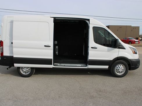 New 2026 Ford Transit 250 148 Medium Roof w/ Load Area Protection Package image 4