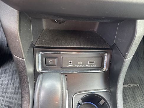 Used 2023 Subaru Ascent Limited w/ Technology Package AWD/4WD image 12