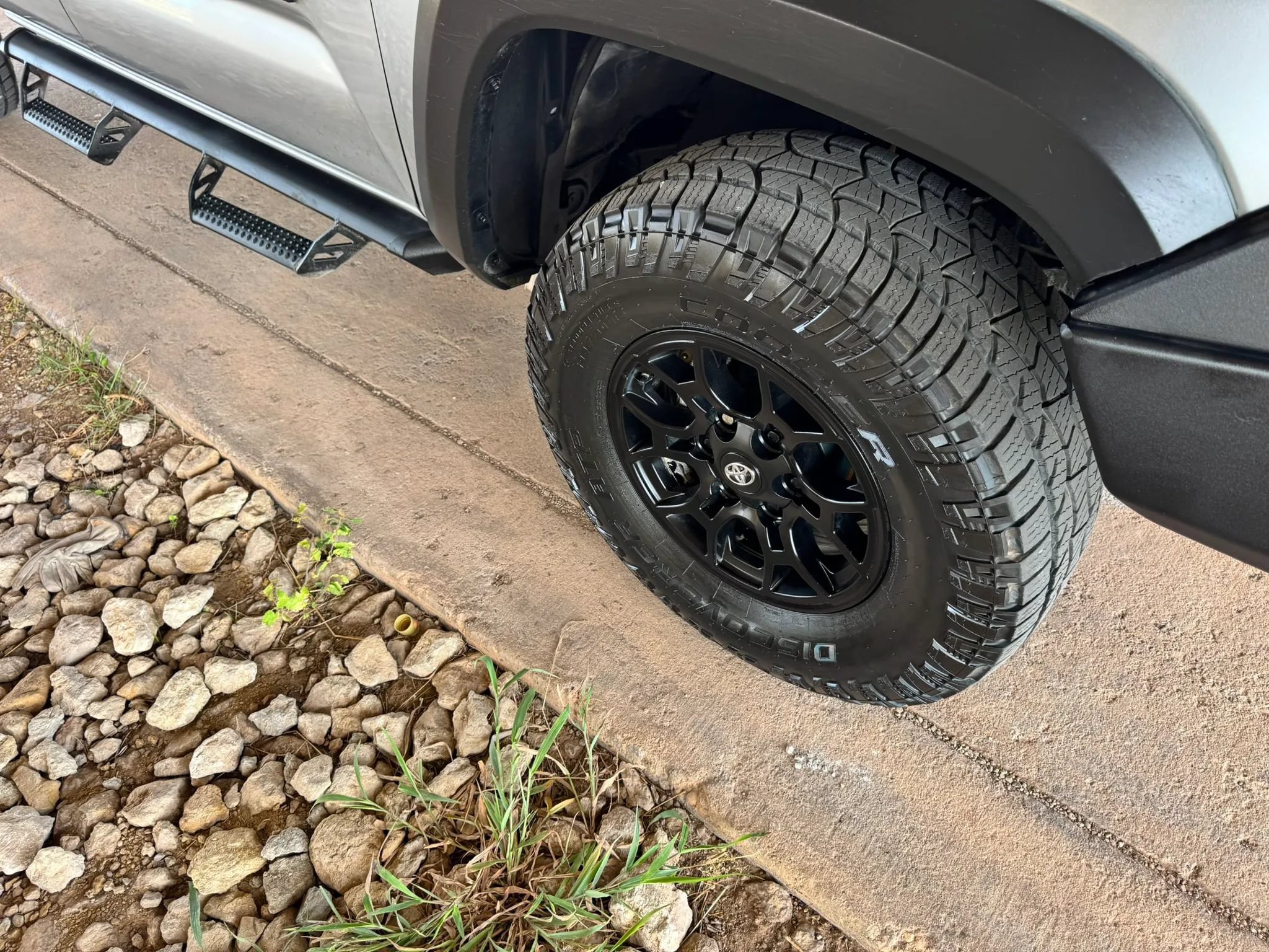 Used 2023 Toyota Tacoma SR5 w/ SX Package AWD/4WD image 29