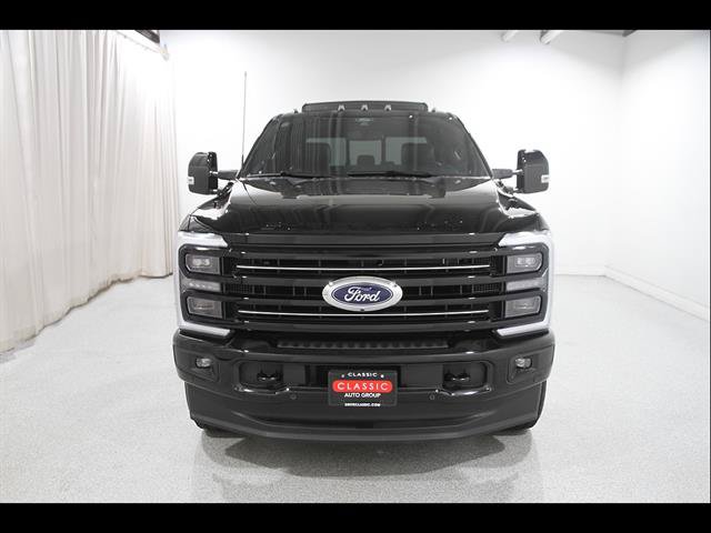 Used 2025 Ford F250 Platinum AWD/4WD image 2
