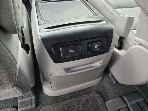 Used 2015 Toyota Sienna XLE Premium image 18