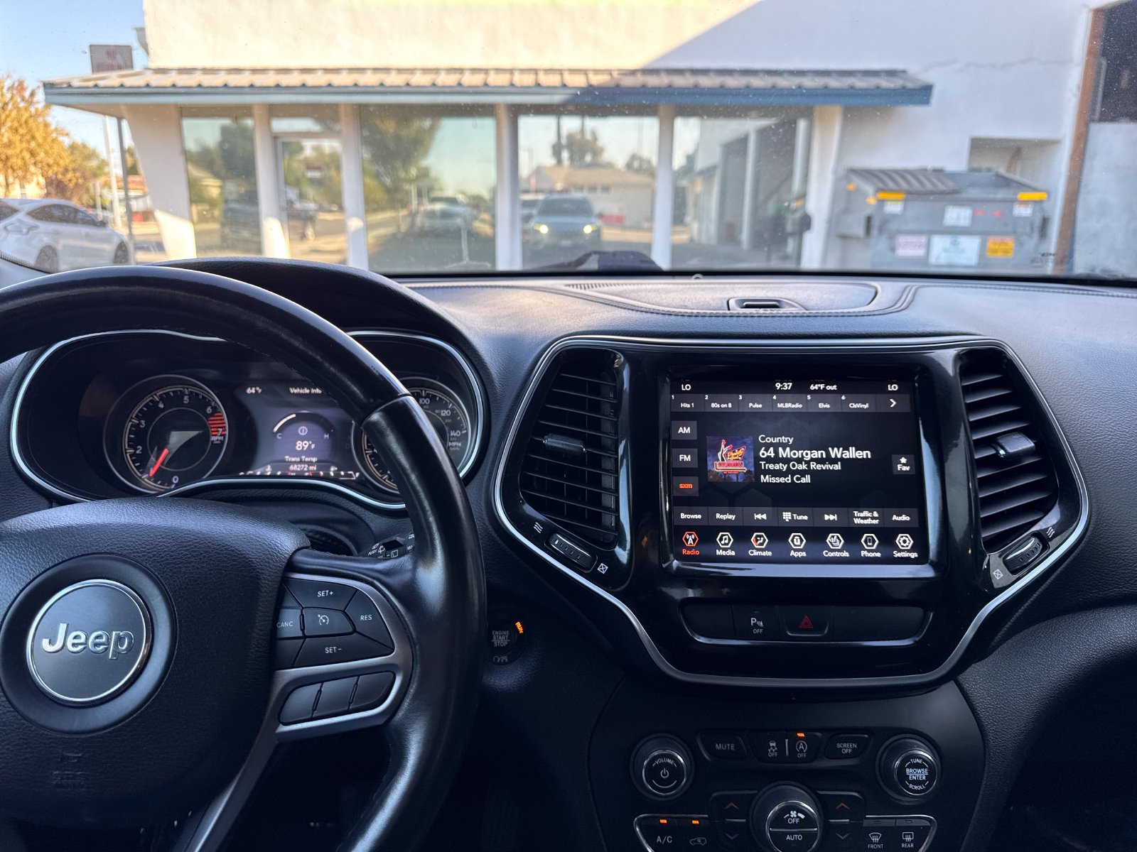 Used 2020 Jeep Cherokee Limited FWD image 17