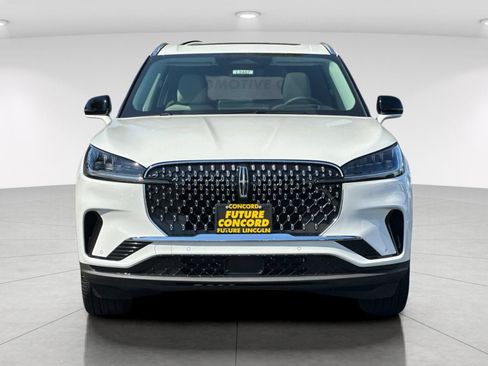 New 2026 Lincoln Aviator AWD image 8