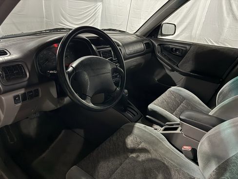 Used 1999 Subaru Forester L image 10