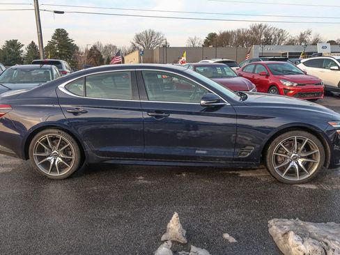 Used 2023 Genesis G70 2.0T image 8