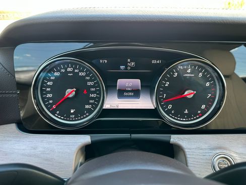 Used 2018 Mercedes-Benz E 400 Coupe image 31