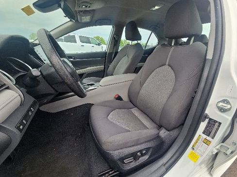 Used 2024 Toyota Camry LE FWD image 21