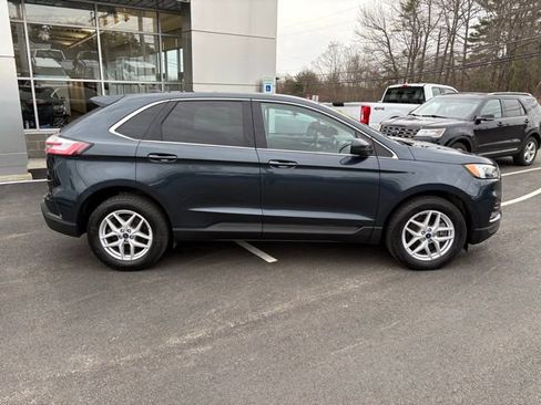 Used 2022 Ford Edge SEL w/ Convenience Package image 2