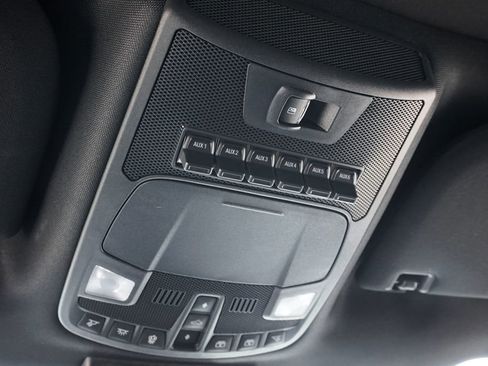 Used 2022 Ford F250 Lariat w/ Black Appearance Package image 32