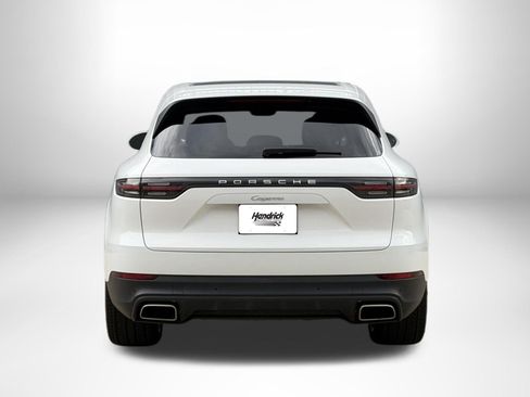 Used 2021 Porsche Cayenne AWD/4WD image 4