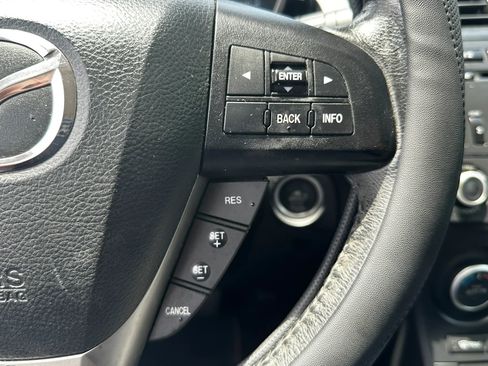 Used 2013 MAZDA MAZDA3 i Touring FWD image 32