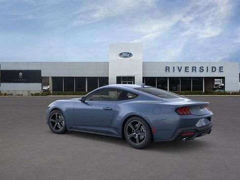 New 2025 Ford Mustang Coupe image 4