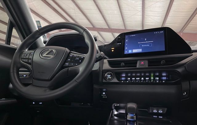 Used 2025 Lexus UX 300h FWD w/ Cold Area Package image 15