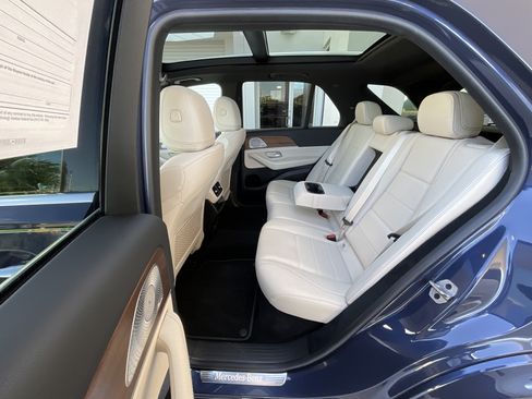 Used 2024 Mercedes-Benz GLE 450 4MATIC image 27