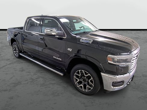 New 2026 RAM 1500 Laramie AWD/4WD image 5