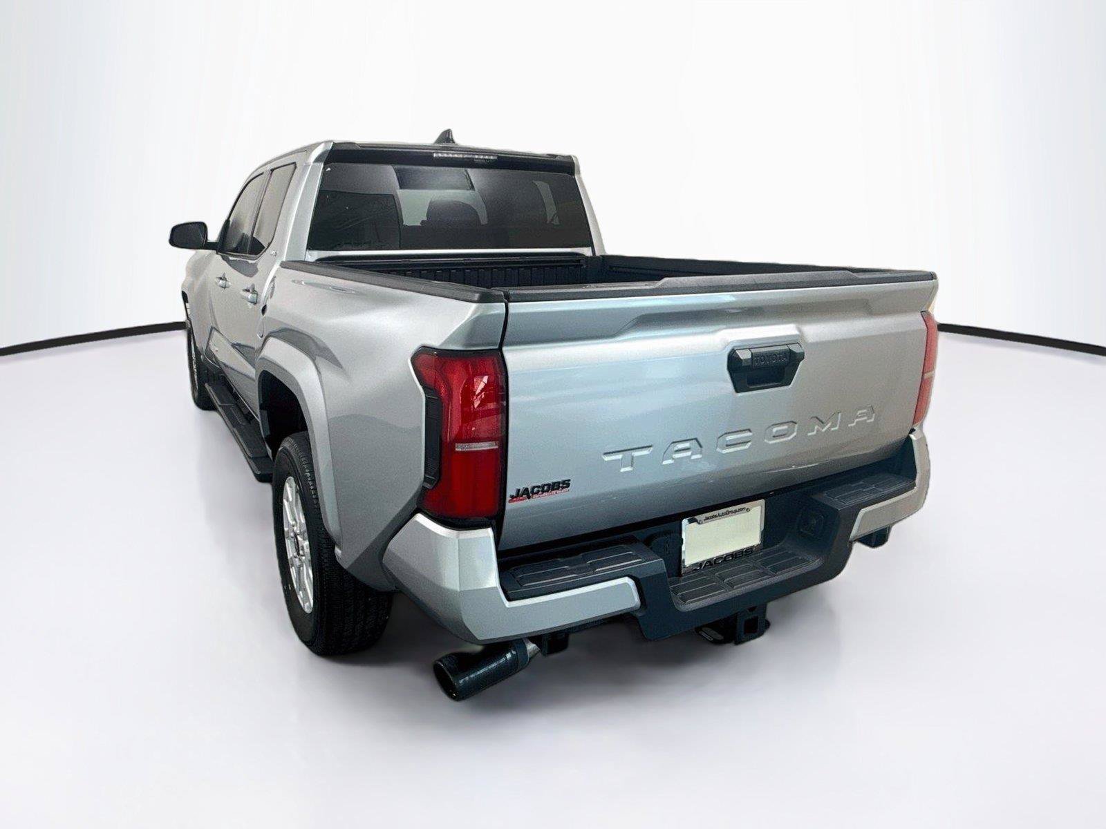 Used 2024 Toyota Tacoma SR5 RWD image 3