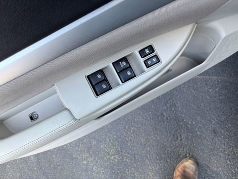 Used 2014 Subaru Outback 2.5i image 17