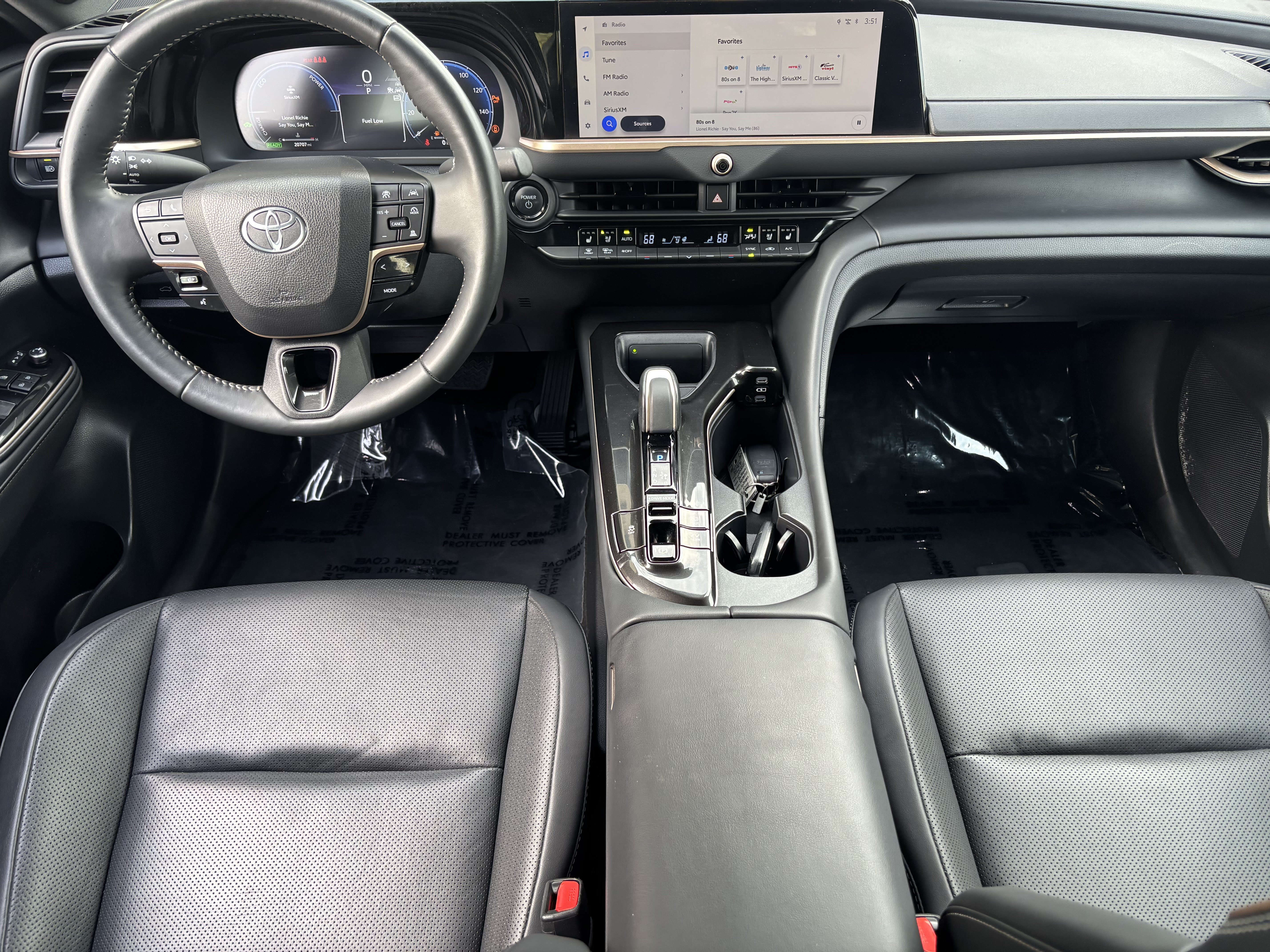 Used 2024 Toyota Crown AWD/4WD image 17