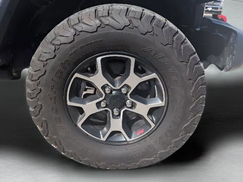 Used 2020 Jeep Wrangler Unlimited Rubicon w/ Uconnect 4C Nav & Sound Group image 26