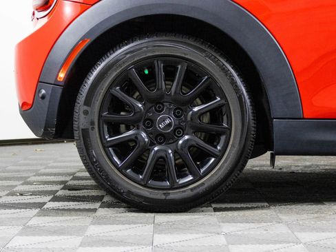 Used 2020 MINI Cooper 2-Door Hardtop image 38