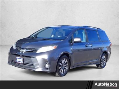 Used 2018 Toyota Sienna XLE Premium
