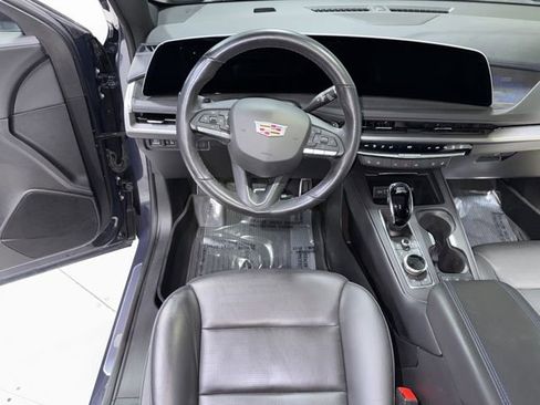 Used 2024 Cadillac XT4 Sport image 16