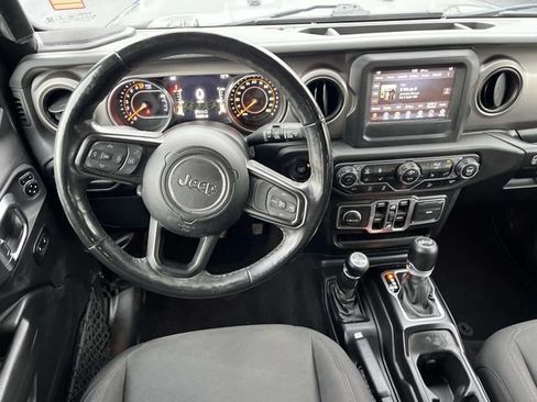 Used 2018 Jeep Wrangler Unlimited Sport S AWD/4WD image 12