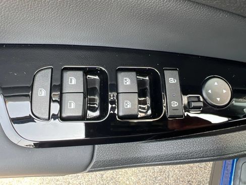 Certified 2025 Kia Sportage EX w/ Premium Package AWD/4WD image 51