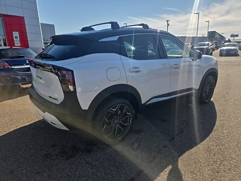 New 2026 Nissan Kicks SR w/ SR Premium Package image 7