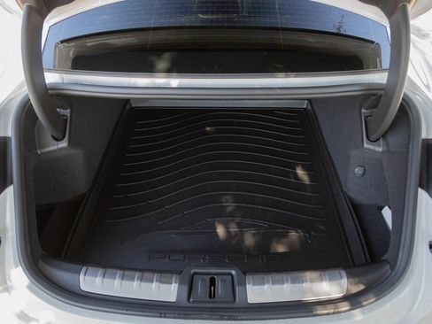 Certified 2025 Porsche Taycan image 29