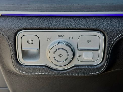 Used 2024 Mercedes-Benz GLE 350 4MATIC image 30