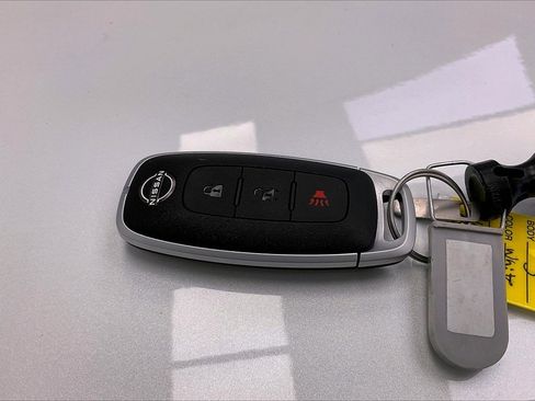 Certified 2025 Nissan Rogue S image 10