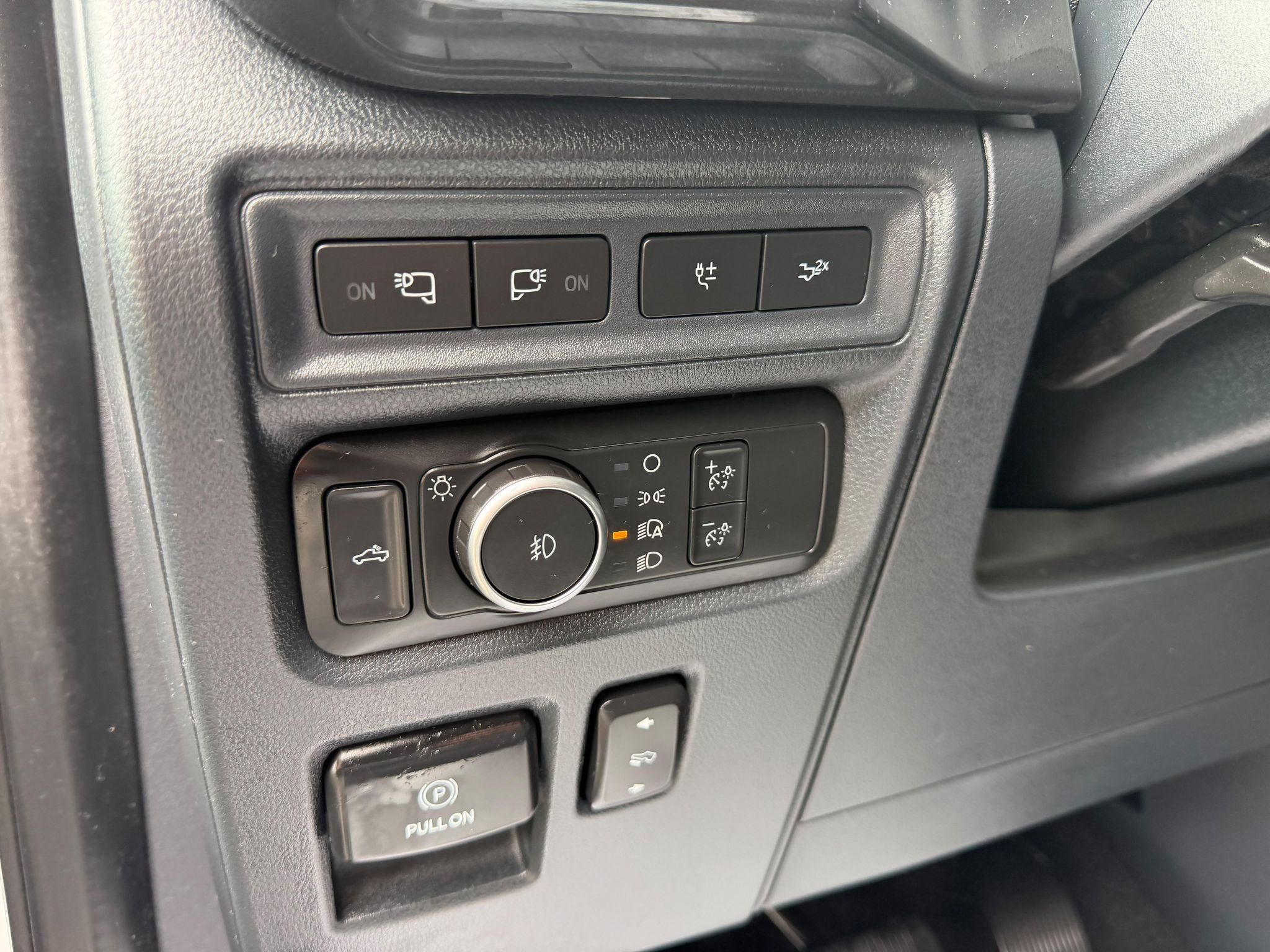 Used 2022 Ford F150 XLT w/ Equipment Group 302A High AWD/4WD image 17