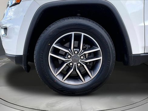 Used 2020 Jeep Grand Cherokee Limited AWD/4WD image 34