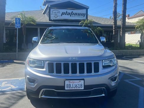 Used 2015 Jeep Grand Cherokee Limited w/ Luxury Group II image 2