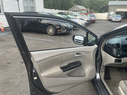 Used 2012 Honda Insight LX image 17
