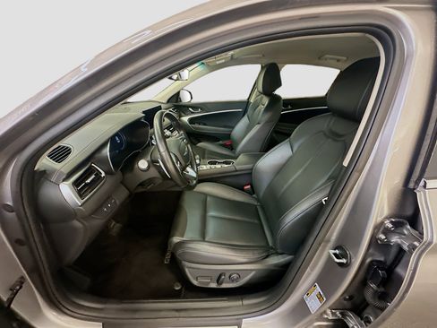 Used 2025 Genesis G70 2.5T AWD/4WD image 13