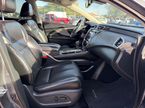 Used 2022 Nissan Murano SL w/ SL Moonroof Package image 18
