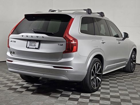 Used 2022 Volvo XC90 T6 Momentum w/ Advanced Package AWD/4WD image 5