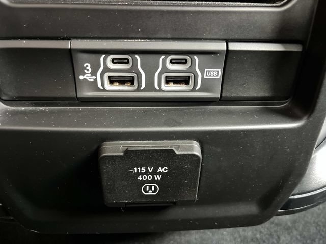 Used 2020 RAM 1500 Laramie AWD/4WD image 19