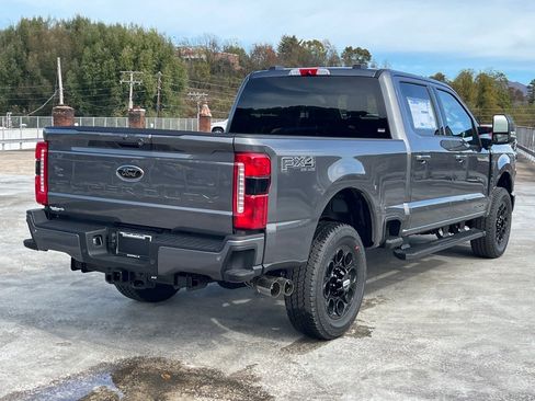 New 2026 Ford F250 XLT w/ XLT Premium Package image 3