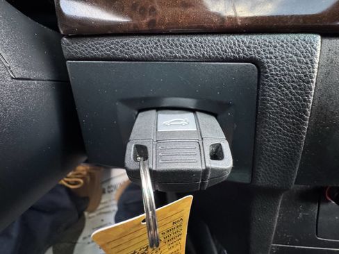 Used 2011 BMW 335i Sedan image 60