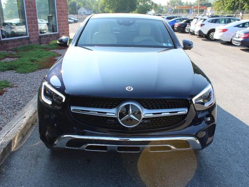 Used 2021 Mercedes-Benz GLC 300 4MATIC Coupe image 4