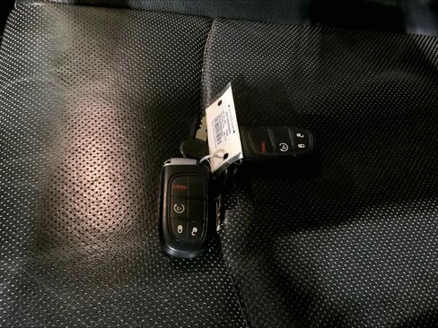 Used 2015 RAM 2500 Laramie w/ Black Appearance Group image 15