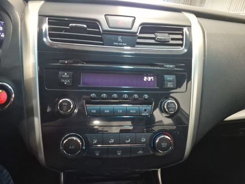 Used 2013 Nissan Altima 2.5 S FWD image 14