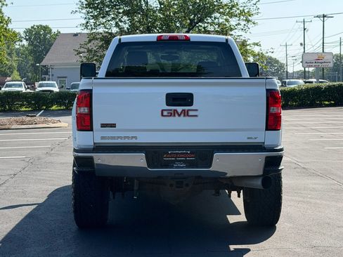Used 2016 GMC Sierra 2500 SLT w/ Duramax Plus Package AWD/4WD image 7