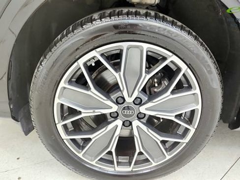 Used 2025 Audi Q5 Premium Plus w/ Premium Plus AWD/4WD image 71
