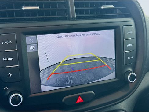 Used 2025 Kia Soul LX w/ LX Technology Package image 22