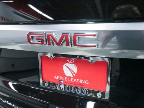 Used 2024 GMC Yukon Denali w/ Denali Reserve Package AWD/4WD image 34